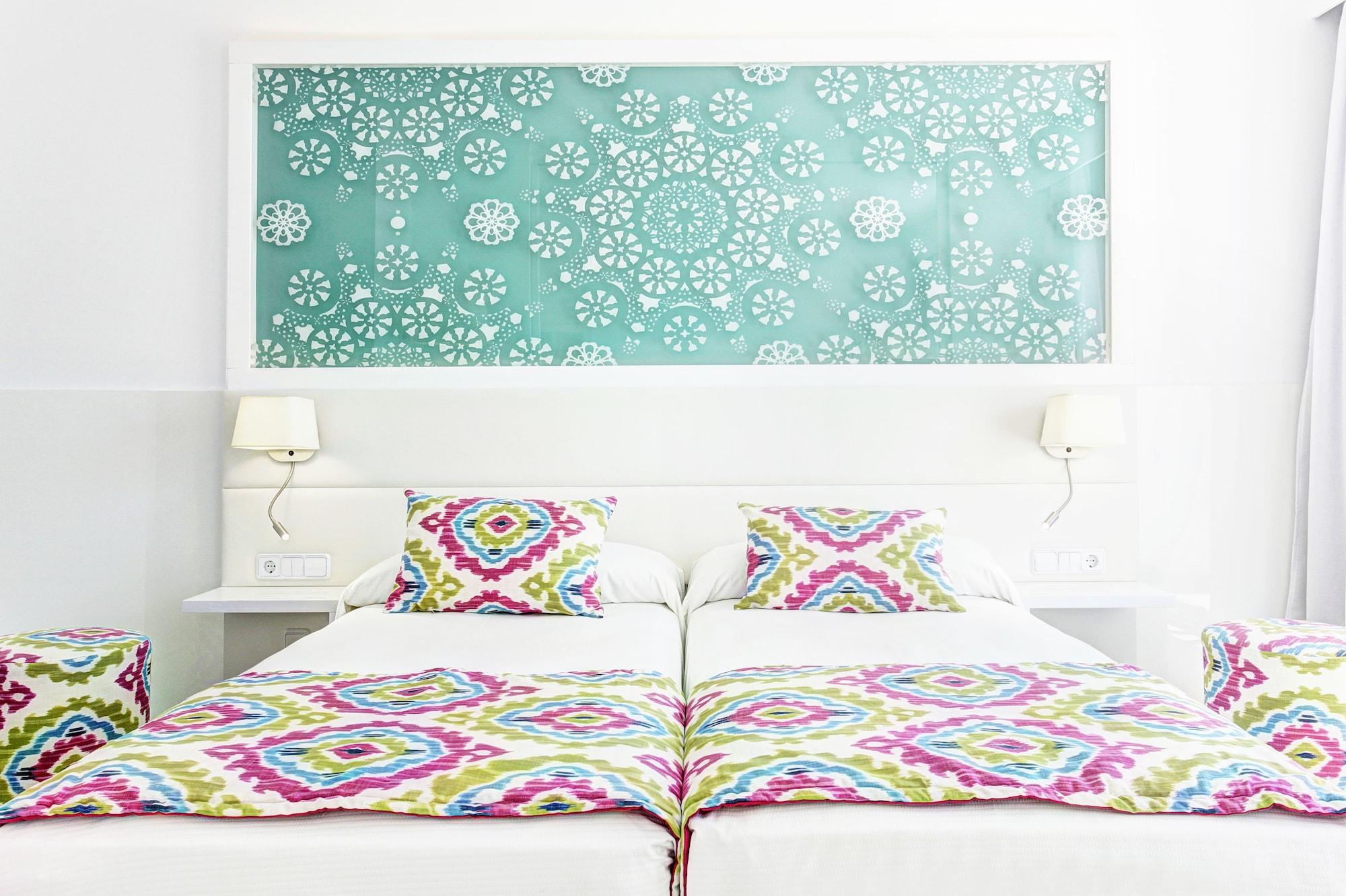 Grupotel Ibiza Beach Resort - Adults Only Portinatx Esterno foto