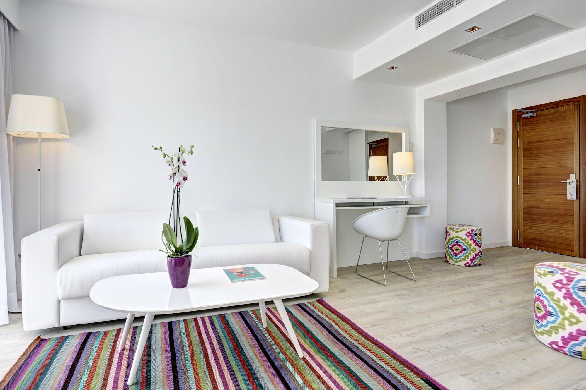 Grupotel Ibiza Beach Resort - Adults Only Portinatx Esterno foto