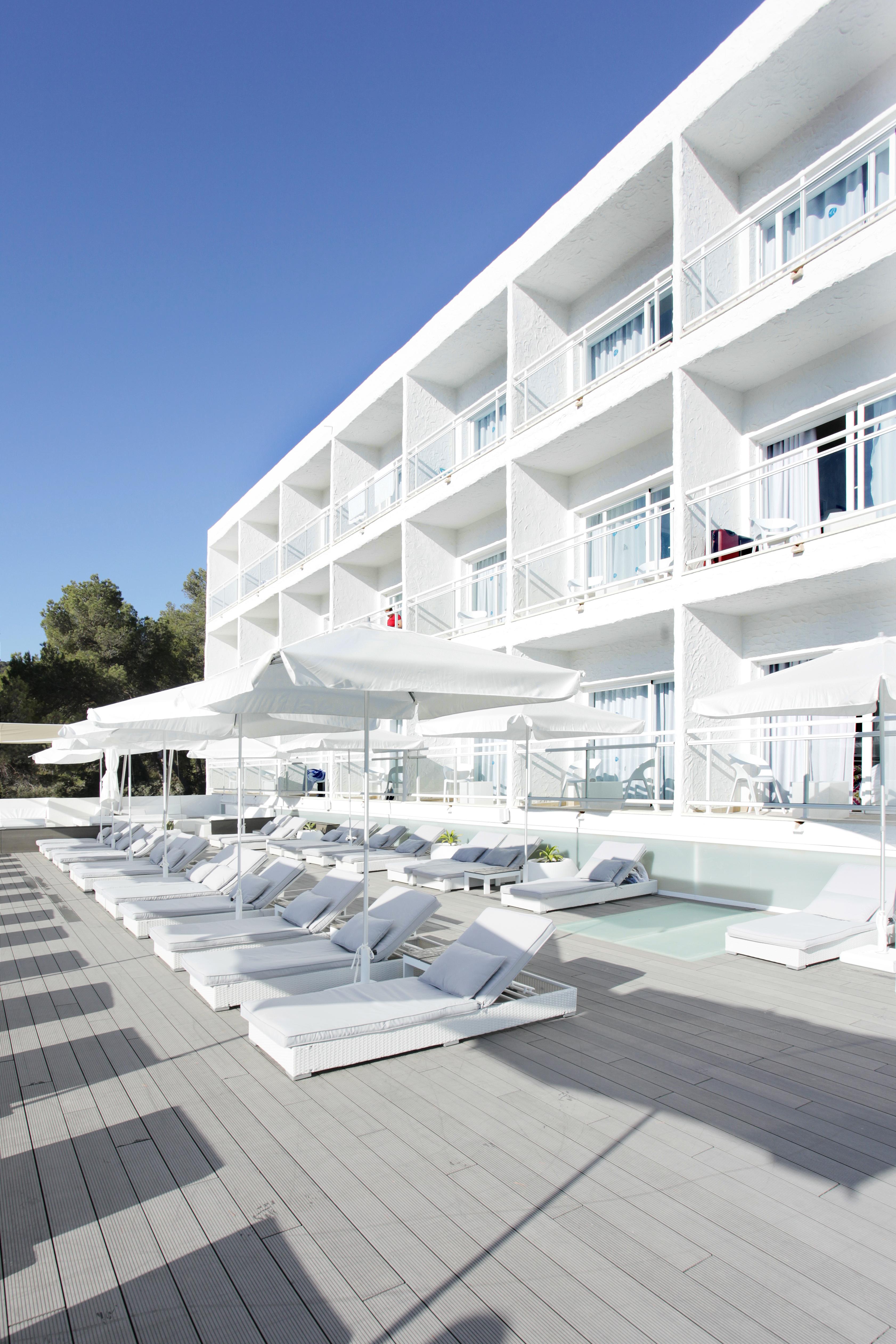 Grupotel Ibiza Beach Resort - Adults Only Portinatx Esterno foto